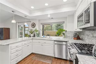 31016 E Sunset Dr, Redlands, CA 92373 - Photo 9