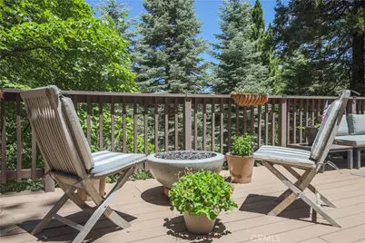 799 Crest Estates Drive, Lake Arrowhead, CA 92352 - Photo 11