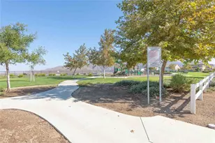 25451 Jack Rabbit Ln, Corona, CA 92883 - Photo 47