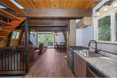 28673 Manitoba, Lake Arrowhead, CA 92352 - Photo 11