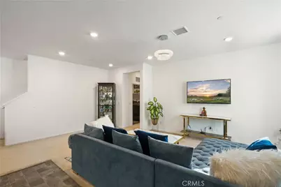 5604 Altamura Way #10, Fontana, CA 92336 - Photo 3