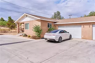 61501 Division, Joshua Tree, CA 92252 - Photo 11