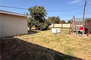 9829 Williams, Bloomington, CA 92316 - Photo 31