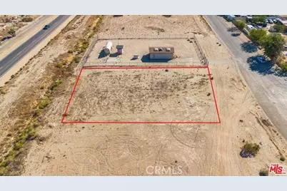16520 Lake Los Angeles, Lake Los Angeles, CA 93591 - Photo 11