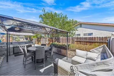 2752 Litchfield Drive, Riverside, CA 92503 - Photo 35
