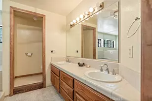 27432 White Fir, Lake Arrowhead, CA 92352 - Photo 17