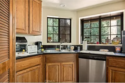27432 White Fir, Lake Arrowhead, CA 92352 - Photo 5