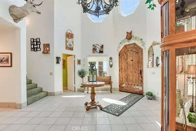 10389 Walnut Grove Court, Yucaipa, CA 92399 - Photo 5