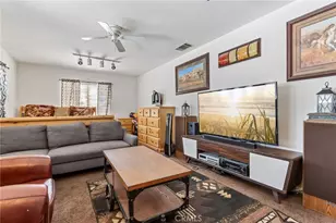 14182 Gayhead, Apple Valley, CA 92307 - Photo 11