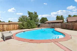 14182 Gayhead, Apple Valley, CA 92307 - Photo 67