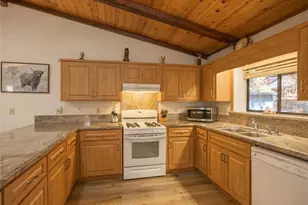 620 Elysian Blvd, Big Bear City, CA 92314 - Photo 15