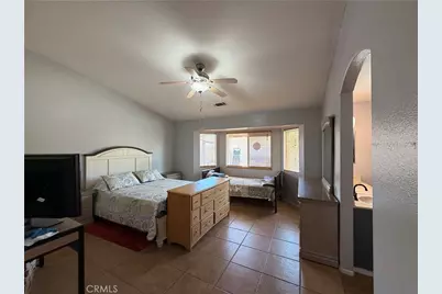 15184 Macadamia Court, Fontana, CA 92335 - Photo 15