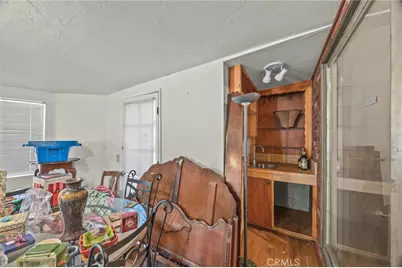 8811 California, Riverside, CA 92503 - Photo 17