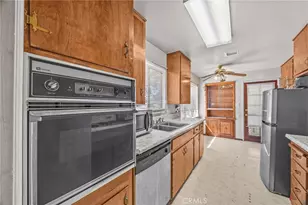 8811 California, Riverside, CA 92503 - Photo 5
