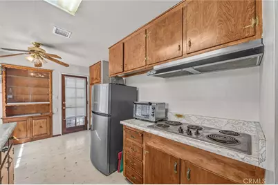 8811 California, Riverside, CA 92503 - Photo 7