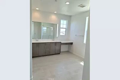 31309 Sutherland Pass, Winchester, CA 92596 - Photo 15