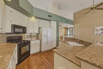 28346 Saffron Avenue, Highland, CA 92346 - Photo 11