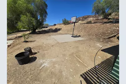 28530 Williams Drive, Quail Valley, CA 92587 - Photo 21