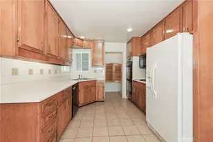 8771 Harper Ct, Riverside, CA 92503 - Photo 7