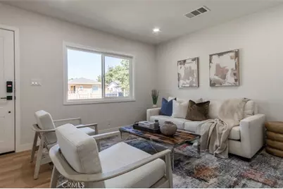 2432 Exposition Place, Los Angeles, CA 90018 - Photo 11
