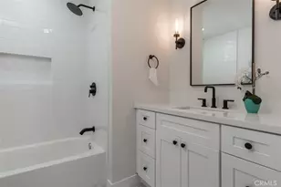 2432 Exposition Pl, Los Angeles, CA 90018 - Photo 19