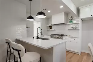 2432 Exposition Pl, Los Angeles, CA 90018 - Photo 5