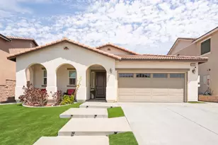 15686 Parry Peak Dr, Fontana, CA 92336 - Photo 1