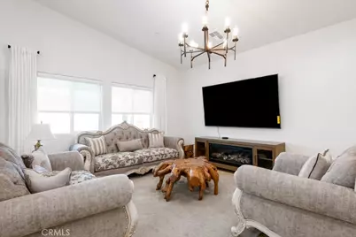 15686 Parry Peak Drive, Fontana, CA 92336 - Photo 5