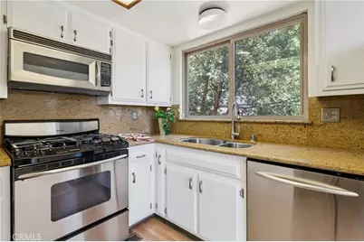 27711 Alpen, Lake Arrowhead, CA 92352 - Photo 9