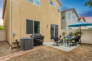 10251 Angel, Pacoima, CA 91331 - Photo 11