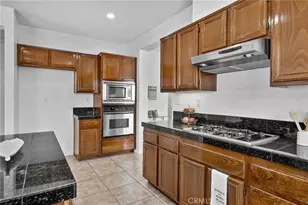 11936 Turquoise Way, Jurupa Valley, CA 91752 - Photo 15