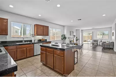 11936 Turquoise Way, Jurupa Valley, CA 91752 - Photo 11