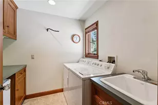 27489 Meadow Bay, Lake Arrowhead, CA 92352 - Photo 39