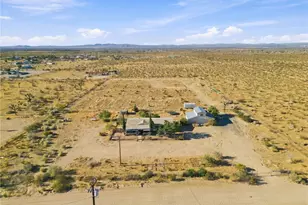 7124 7th St, Phelan, CA 92371 - Photo 1