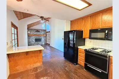 32778 Deer Lick, Arrowbear, CA 92382 - Photo 5