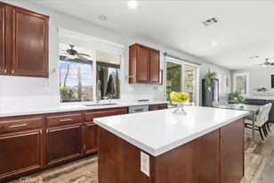 31131 Old Trail, Murrieta, CA 92563 - Photo 3