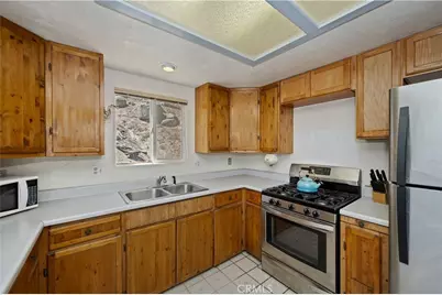 38661 Talbot Drive, Big Bear Lake, CA 92315 - Photo 19