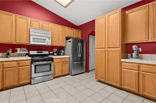 13231 Butte Ave, Victorville, CA 92395 - Photo 11