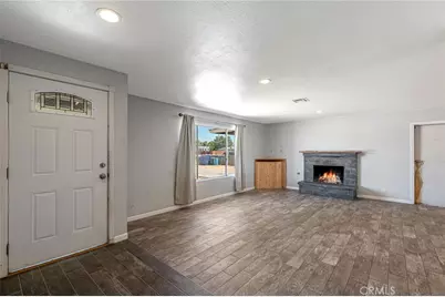 16050 Pawnee Road, Apple Valley, CA 92307 - Photo 7