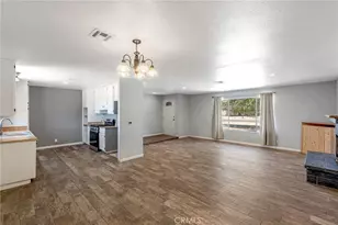 16050 Pawnee Rd, Apple Valley, CA 92307 - Photo 9