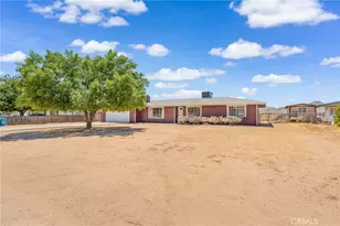 16050 Pawnee Rd, Apple Valley, CA 92307 - Photo 3