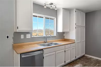 16050 Pawnee Road, Apple Valley, CA 92307 - Photo 15