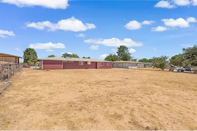 16050 Pawnee Road, Apple Valley, CA 92307 - Photo 31