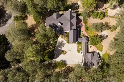 869 Shelter Cove, Lake Arrowhead, CA 92352 - Photo 33