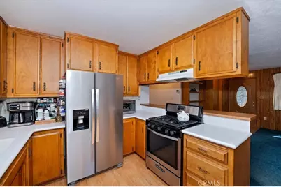 1050 Jungfrau, Crestline, CA 92325 - Photo 11