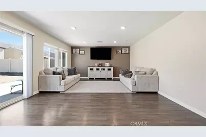 579 Pinyon, San Jacinto, CA 92583 - Photo 3