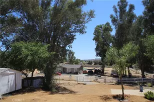 28480 Red Gum Dr, Lake Elsinore, CA 92532 - Photo 17