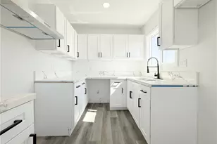 1143 E 150th St, Compton, CA 90220 - Photo 9