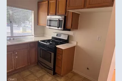 15189 Sunflower, Victorville, CA 92394 - Photo 5