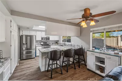 12631 Sunbird, Victorville, CA 92392 - Photo 7